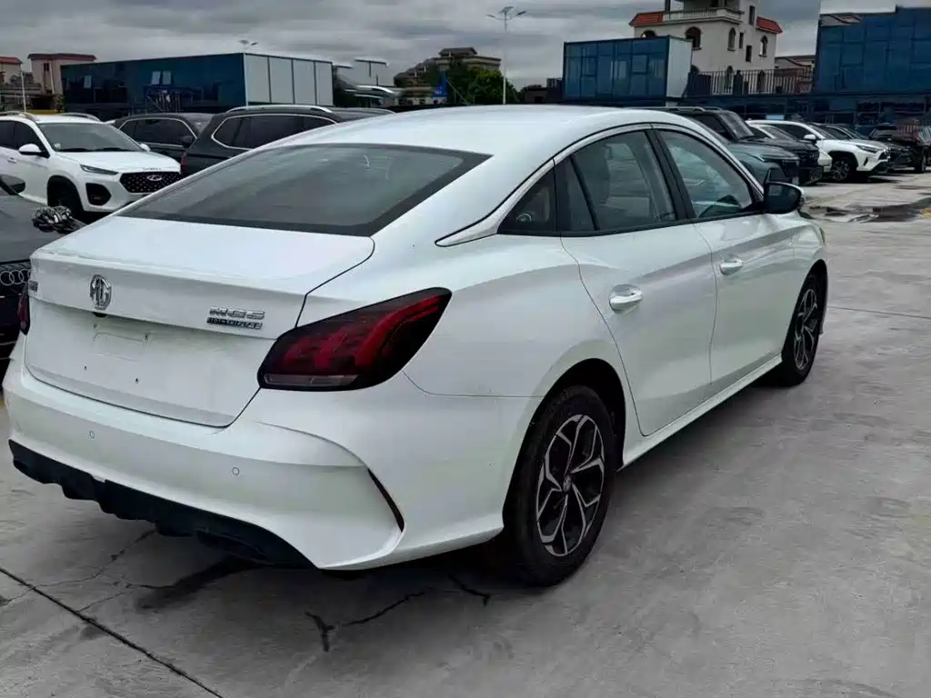MG MG5 — миниатюра 8