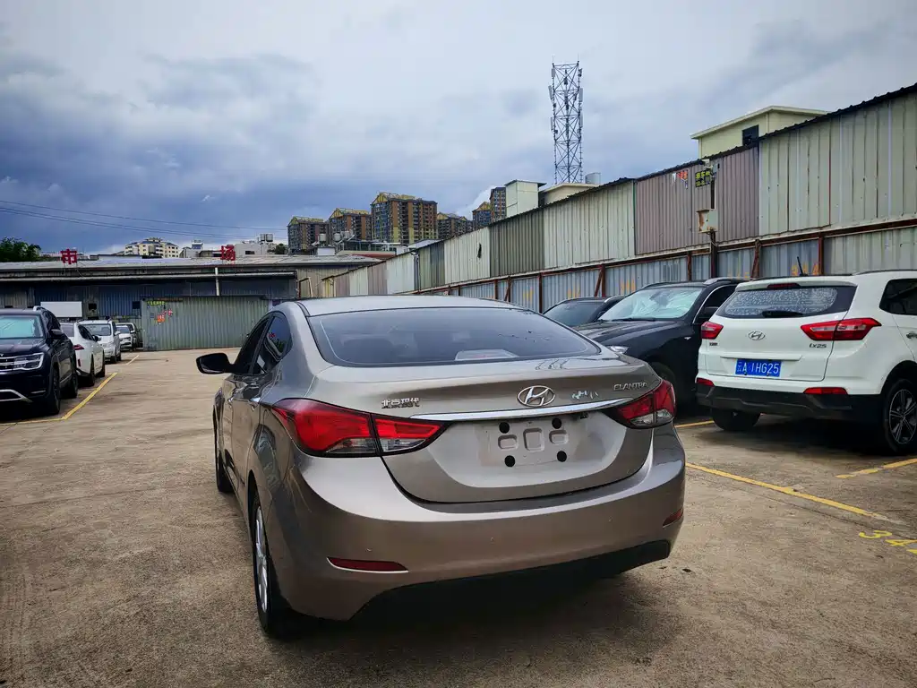 Hyundai Elantra Langdong — миниатюра 4