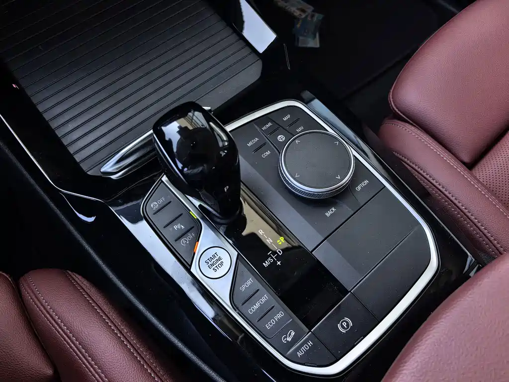BMW X3 — миниатюра 9