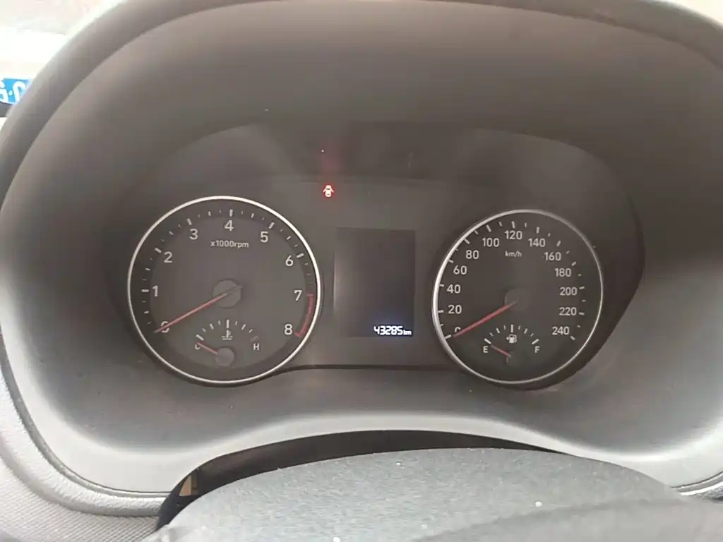 Hyundai Elantra — миниатюра 12