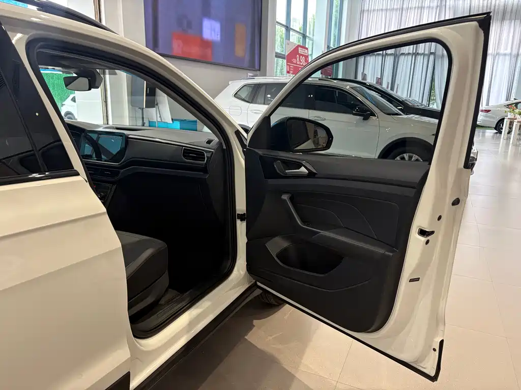 Volkswagen Tharu — миниатюра 12