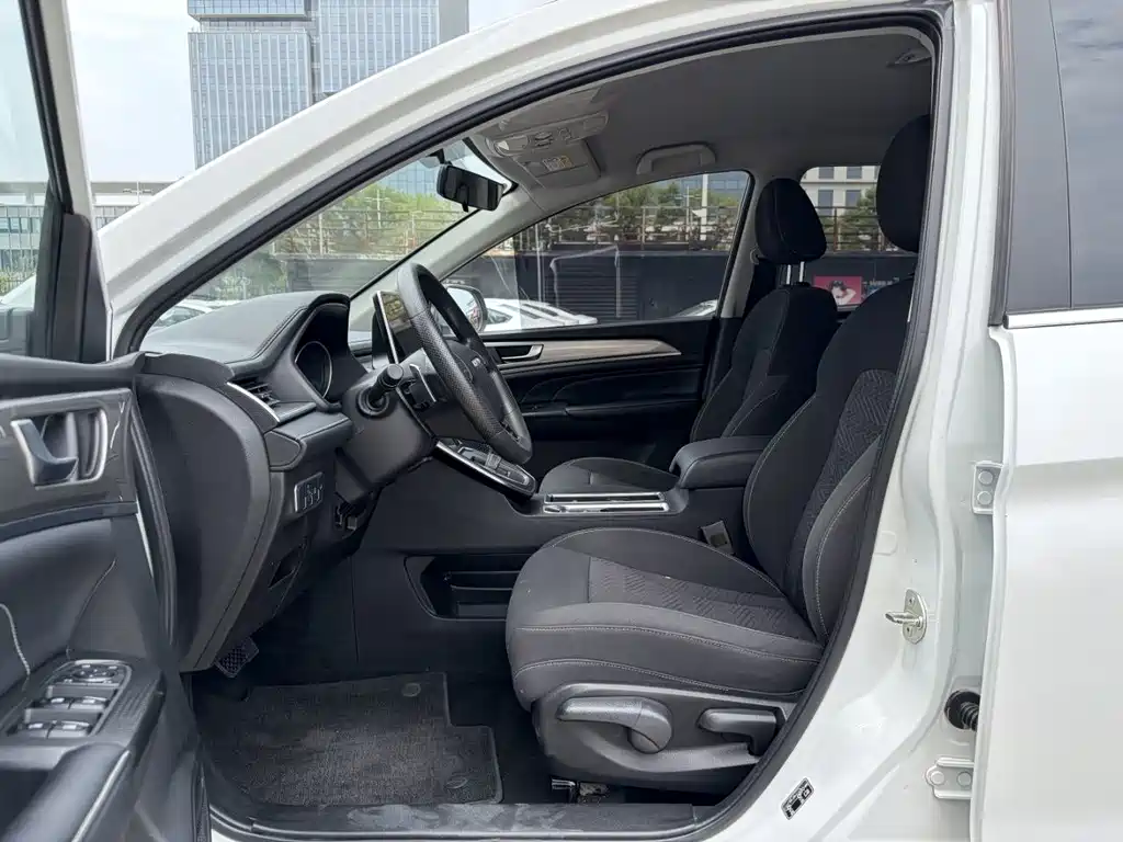 Haval M6 — миниатюра 9