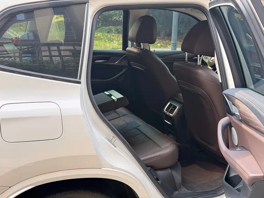 BMW X3 — миниатюра 5