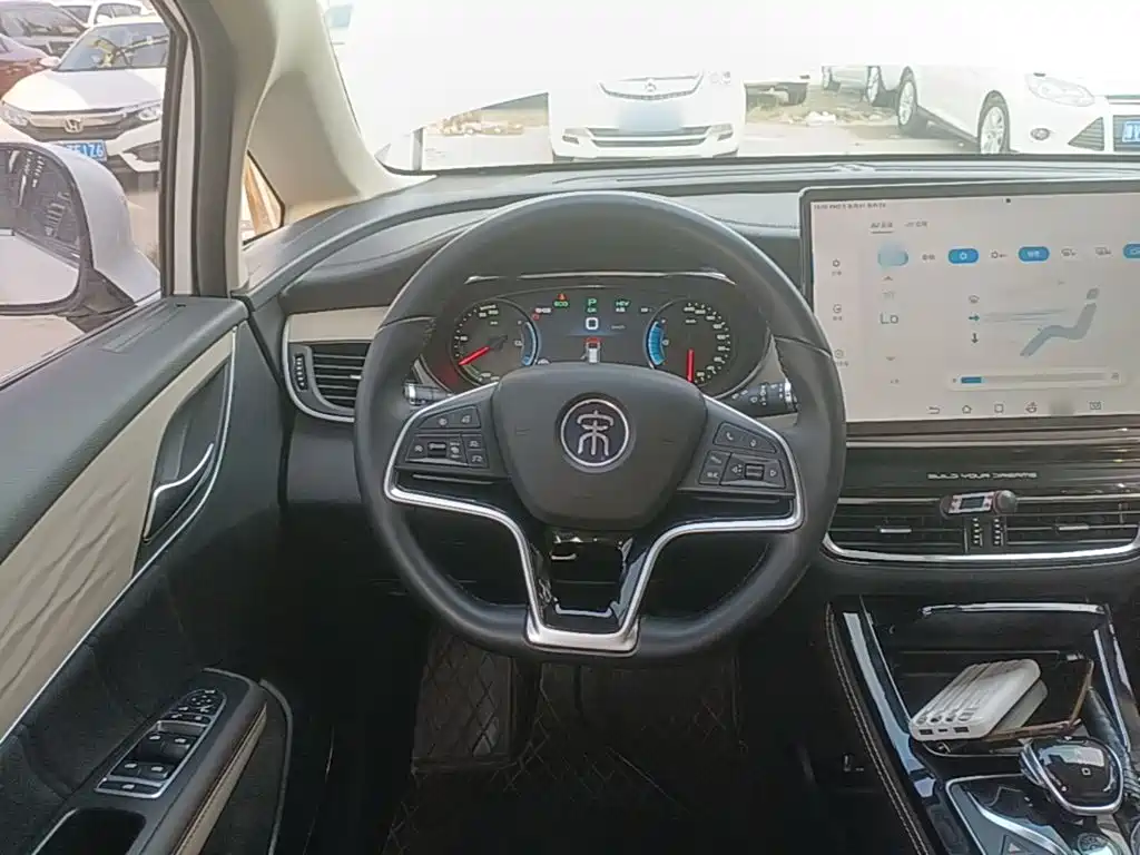 BYD MAX New Energy — миниатюра 11