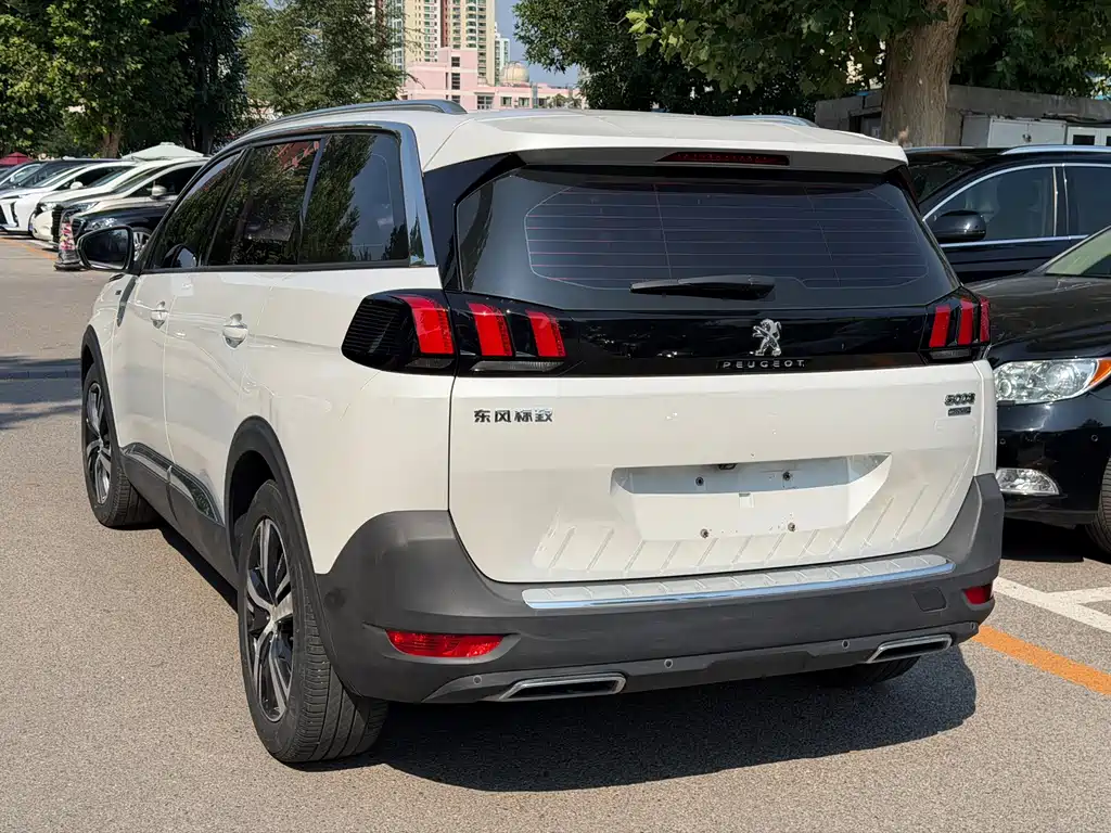 Peugeot 5008 — миниатюра 6
