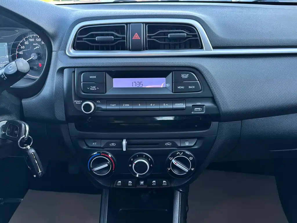 Hyundai Verna — миниатюра 15