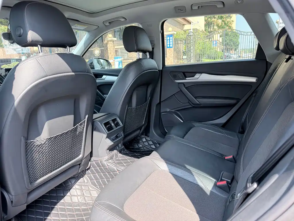 Audi Q5L — миниатюра 7