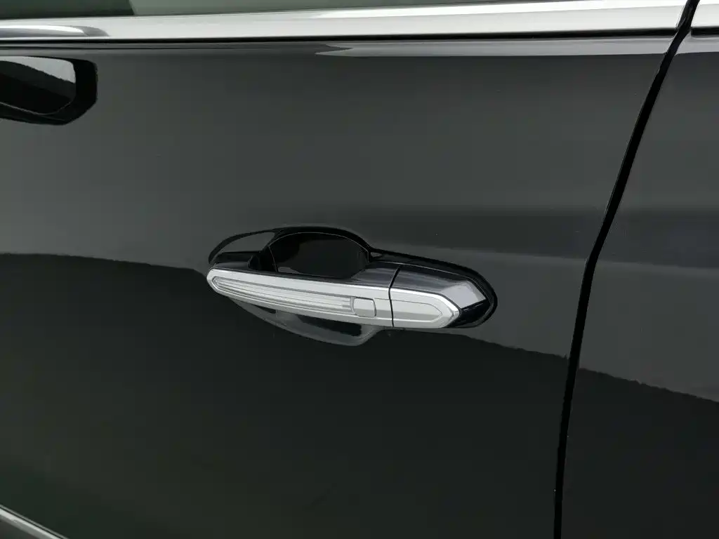 Cadillac XT5 — миниатюра 18