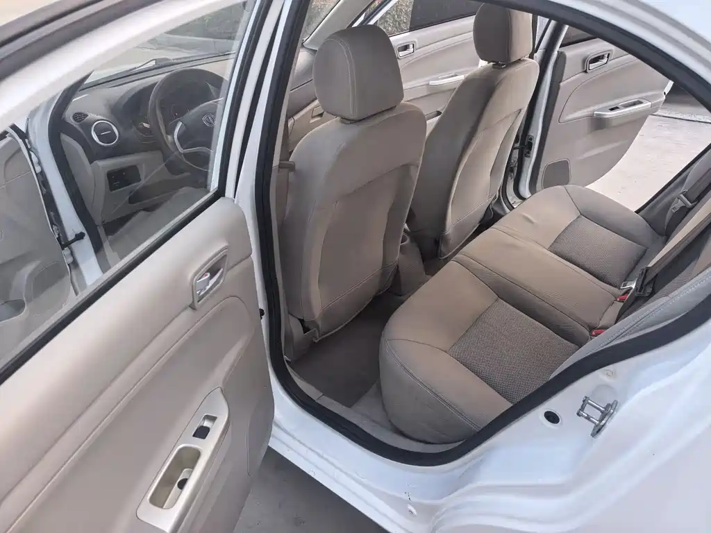 Changan V3 2015 1.4L MT IV