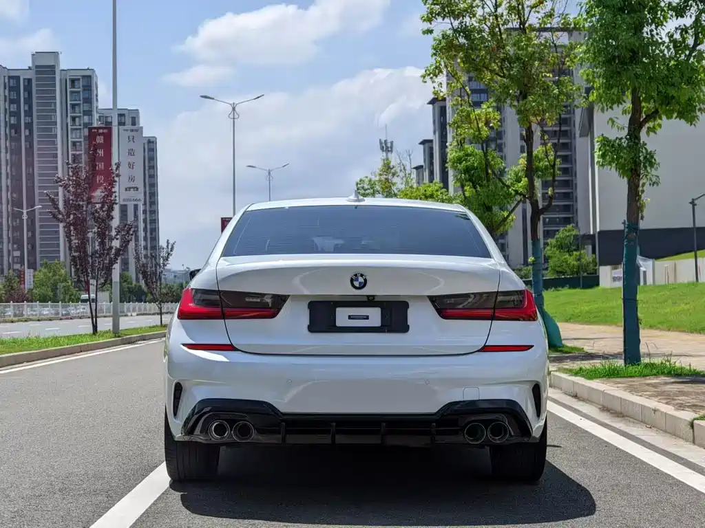 BMW 3 Series — миниатюра 4