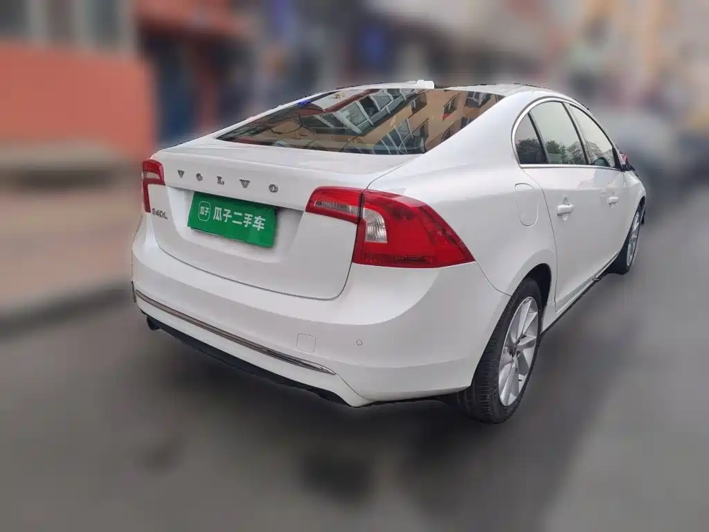 Volvo S60 — миниатюра 6