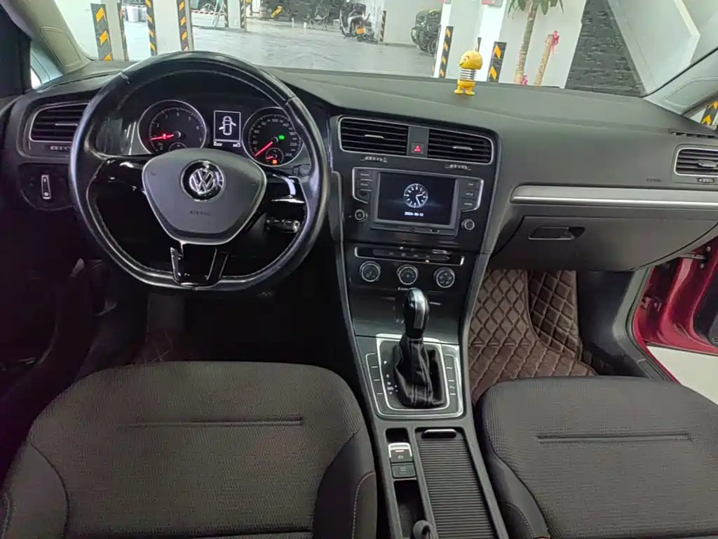 Volkswagen Golf — миниатюра 10