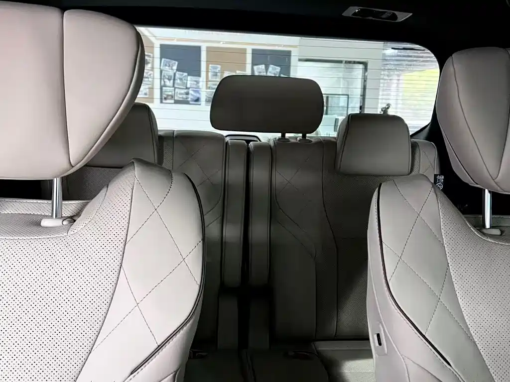 Toyota Alphard - фото 11