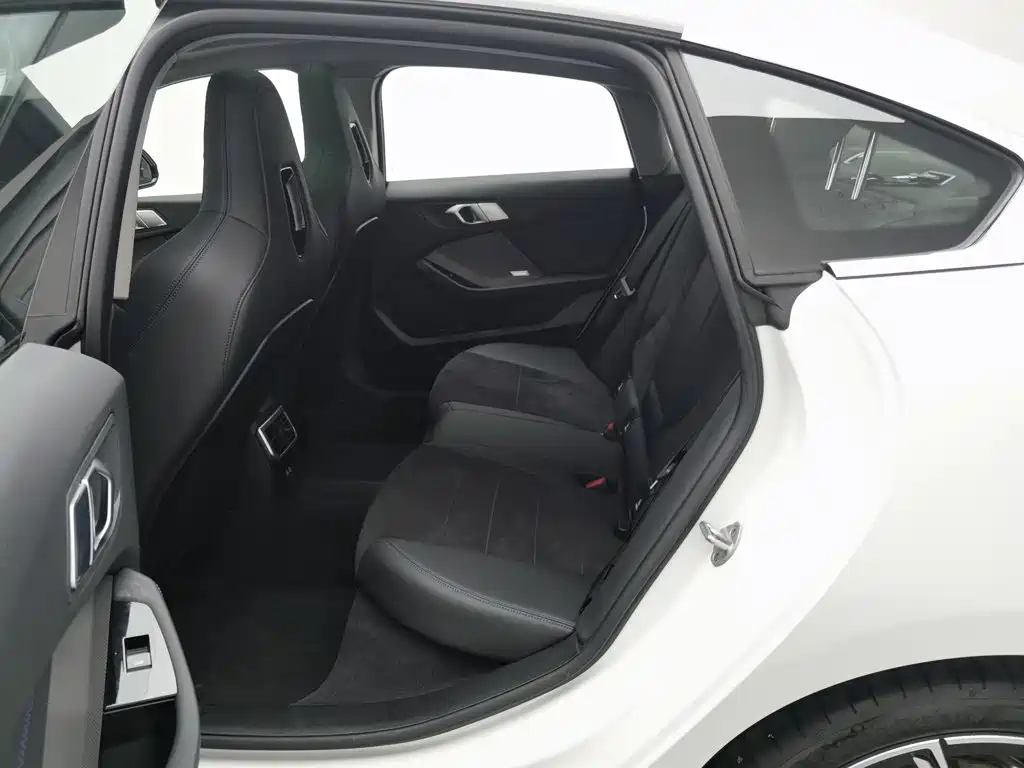 BMW 2 Series — миниатюра 15