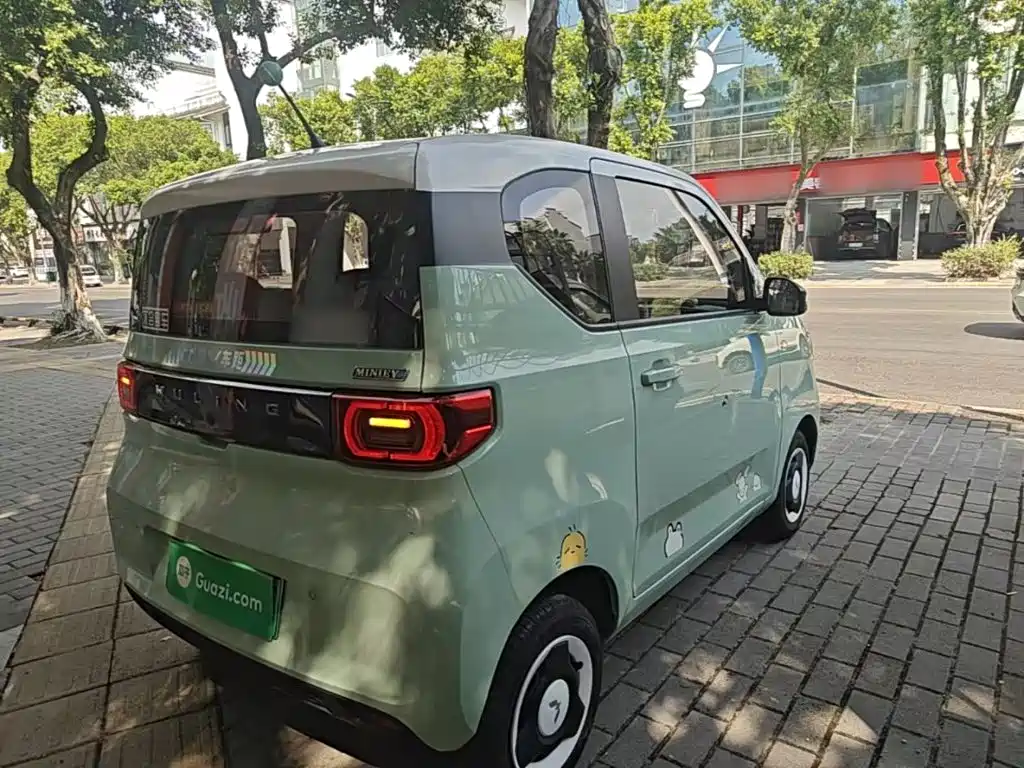 Wuling MINIEV — миниатюра 7
