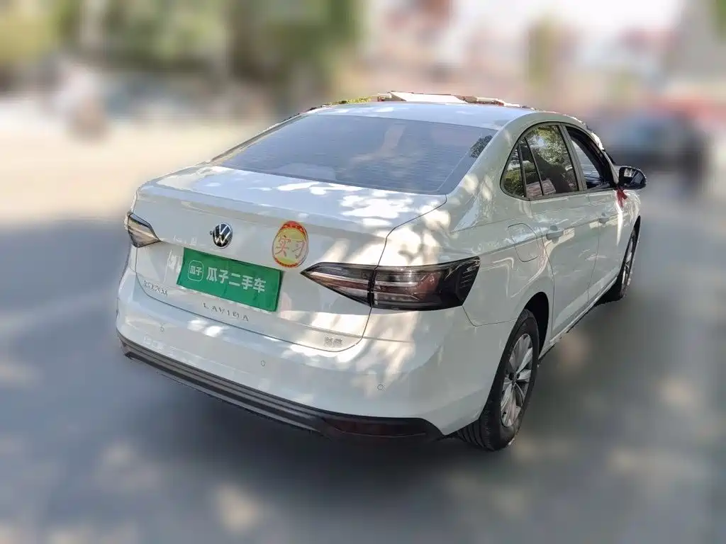 Volkswagen Lavida — миниатюра 6