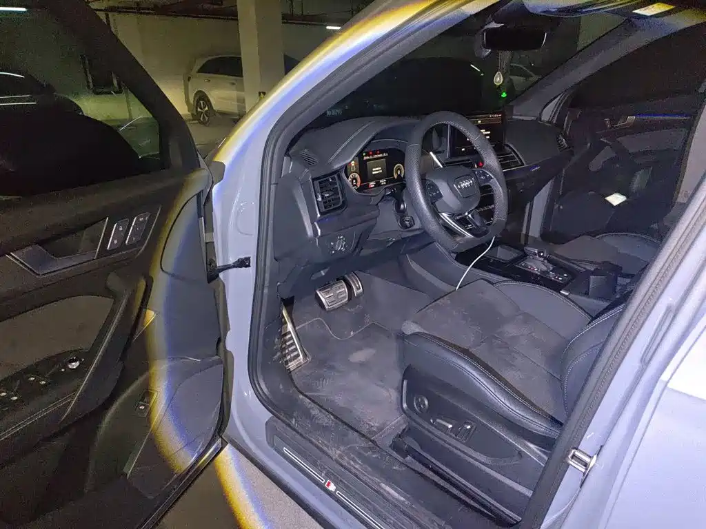 Audi Q5L Sportback — миниатюра 12