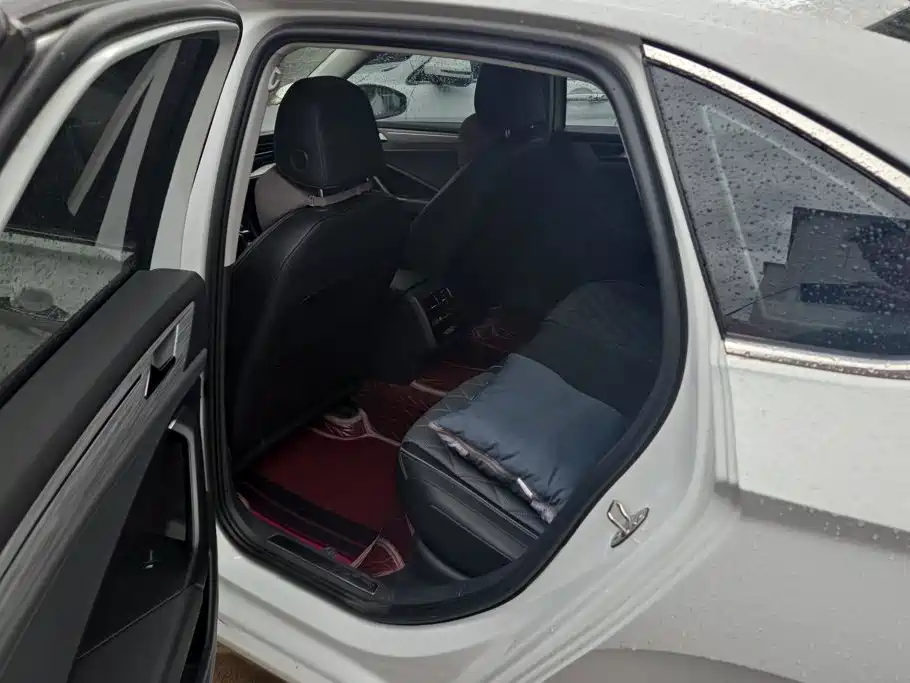 Volkswagen Sagitar — миниатюра 11