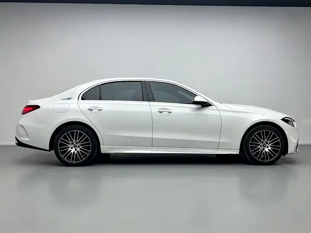 Mercedes-Benz C-Class — миниатюра 5