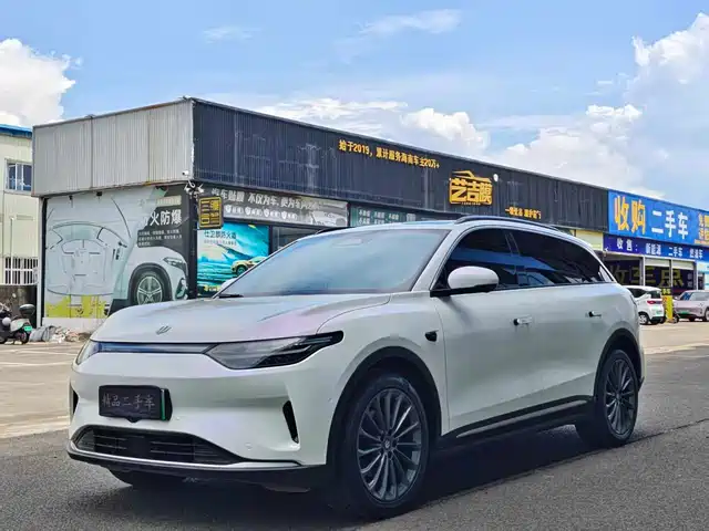2025 Leapmotor C11