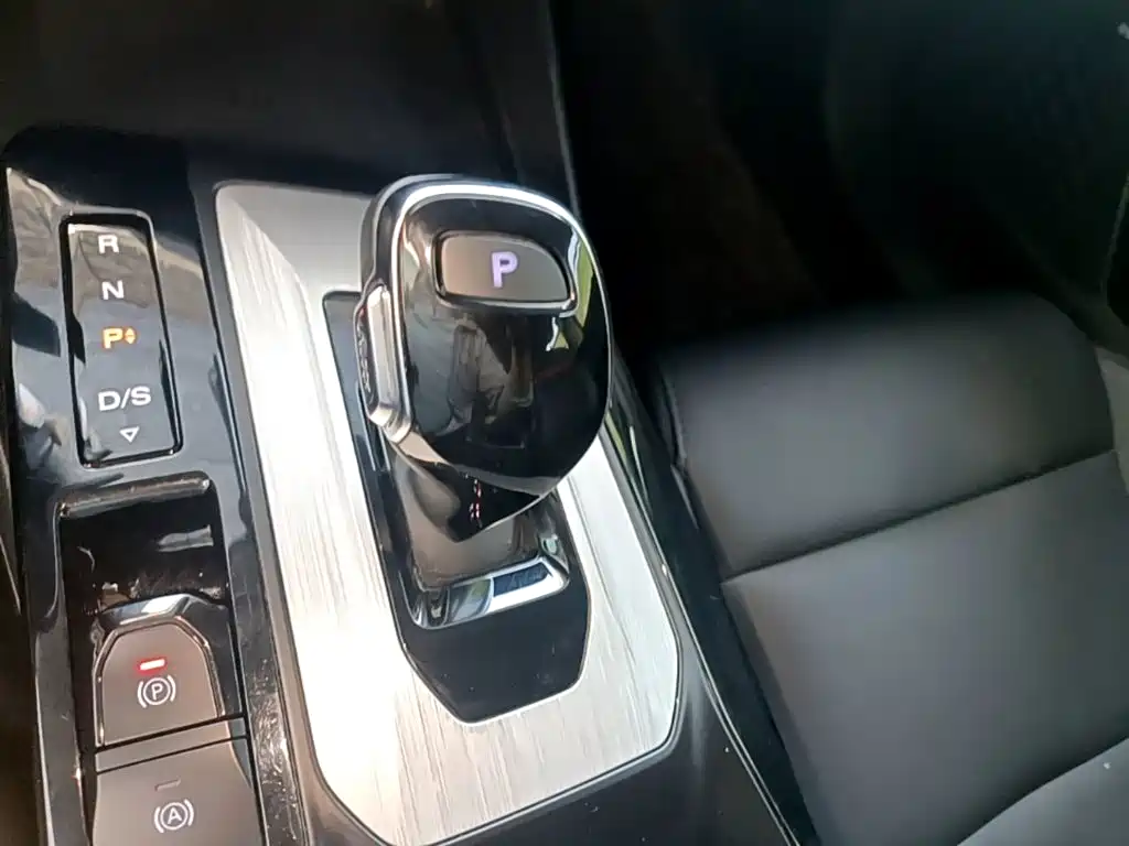 MG MG5 — миниатюра 14