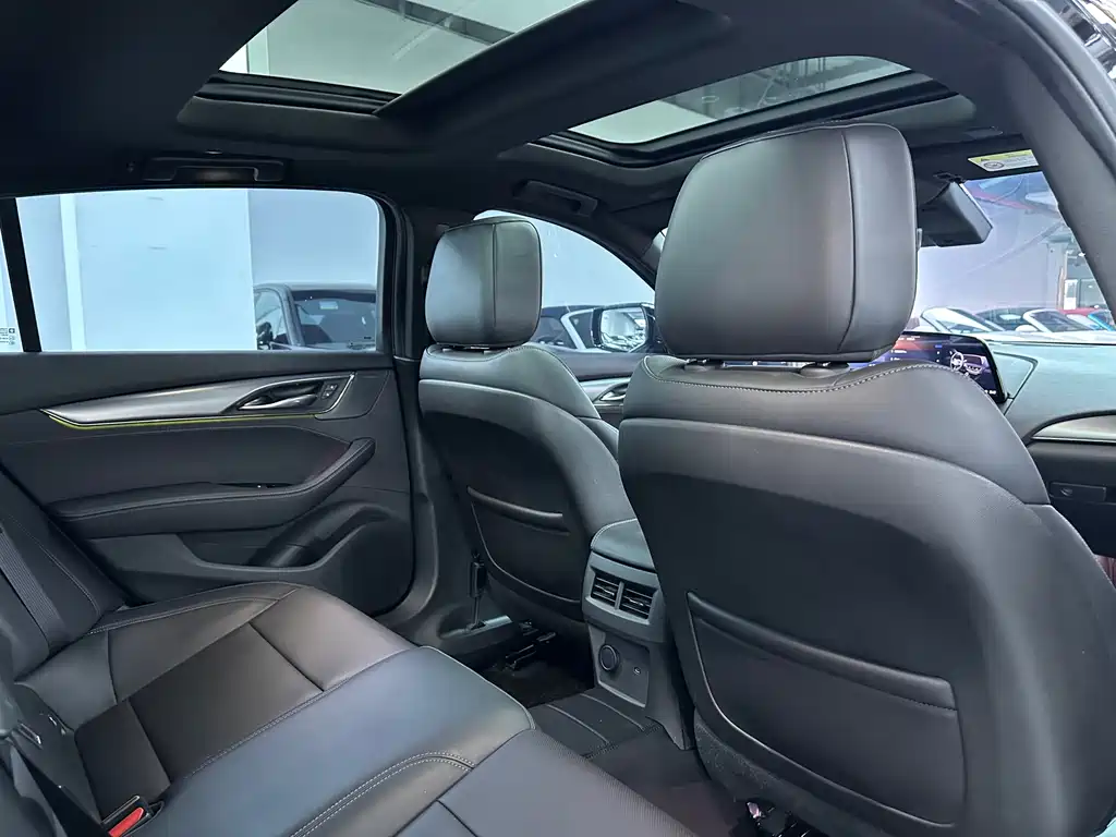 Cadillac CT5 — миниатюра 17