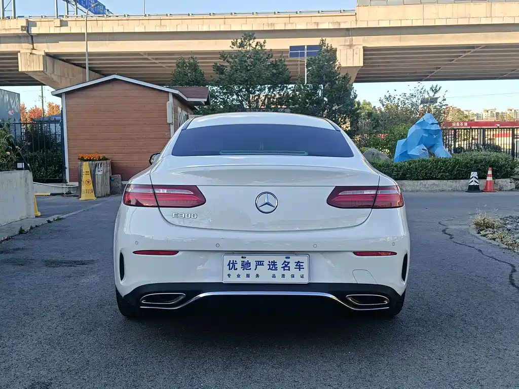 Mercedes-Benz E-Class (Import) — миниатюра 8