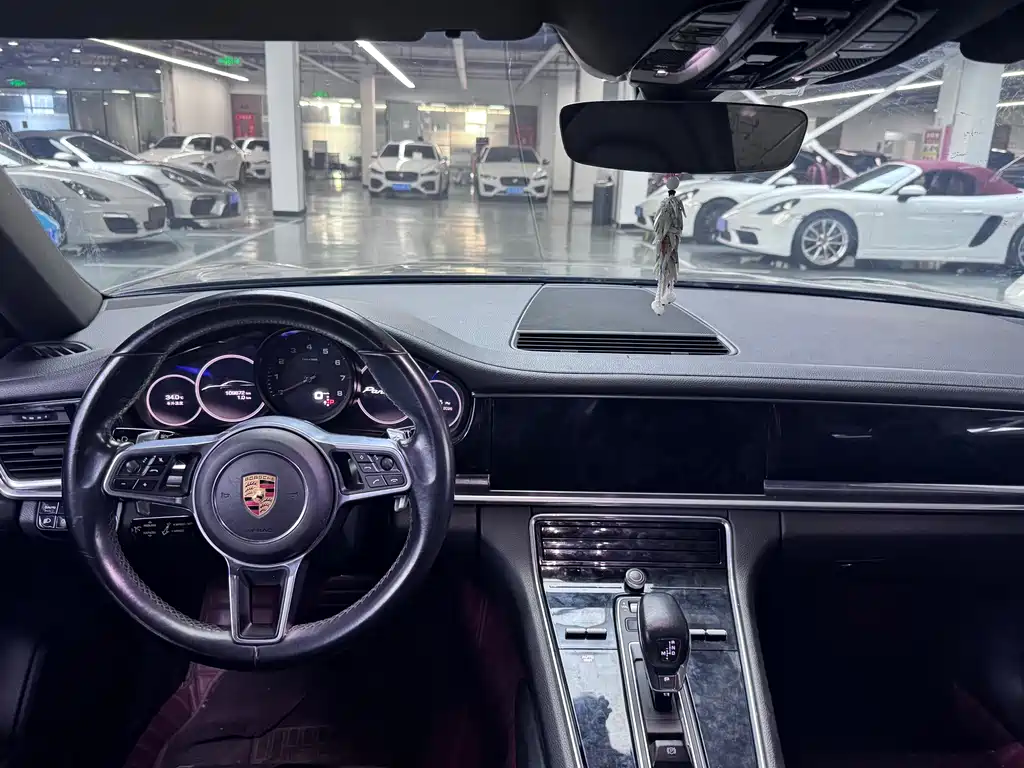 Porsche Panamera — миниатюра 5