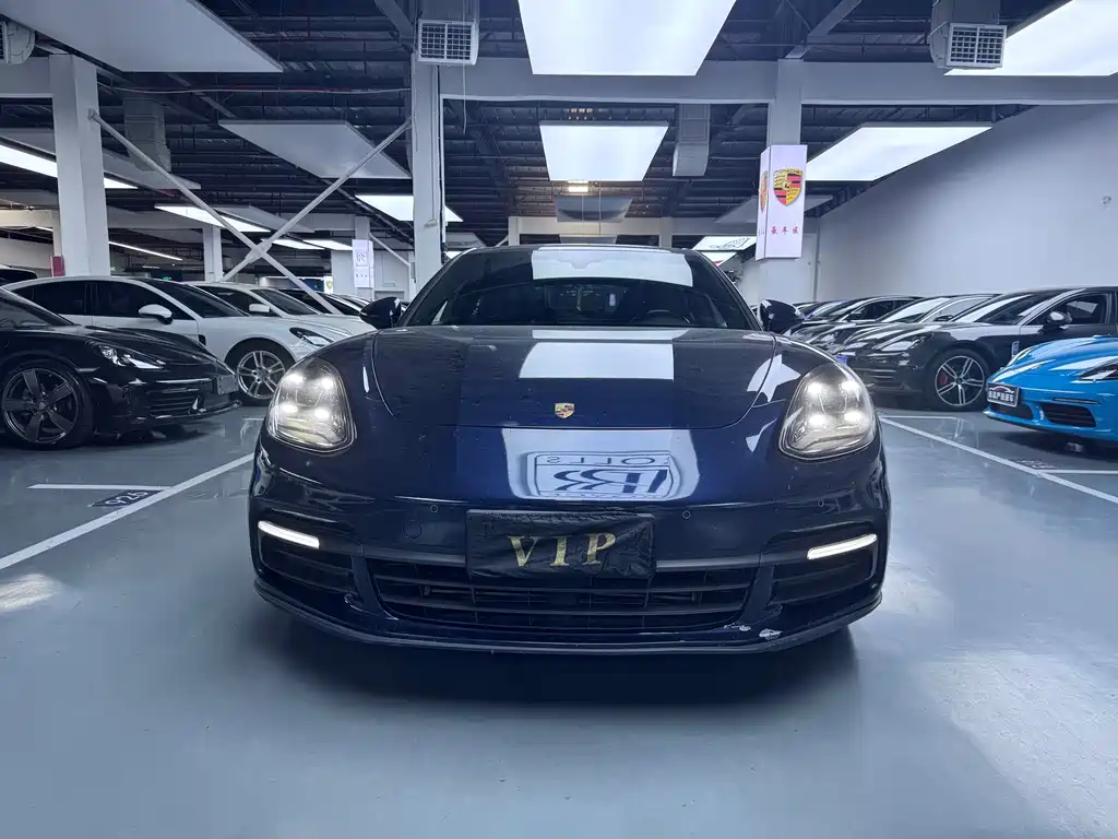 Porsche Panamera — миниатюра 2