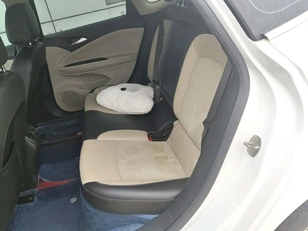 Buick Verano — миниатюра 17