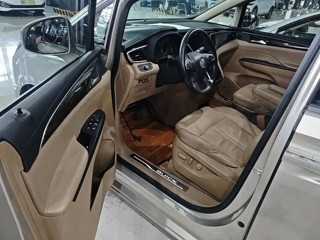 Buick GL8 — миниатюра 16
