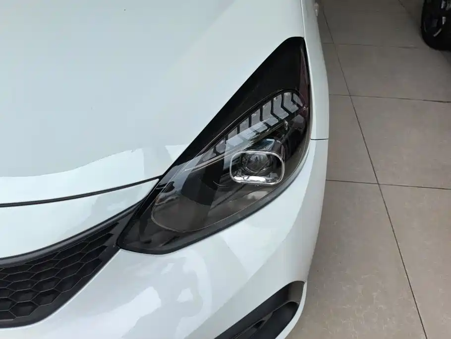 Honda Fit — миниатюра 5