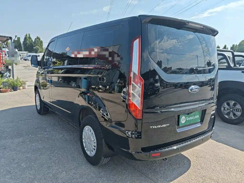 Ford Transit — миниатюра 5