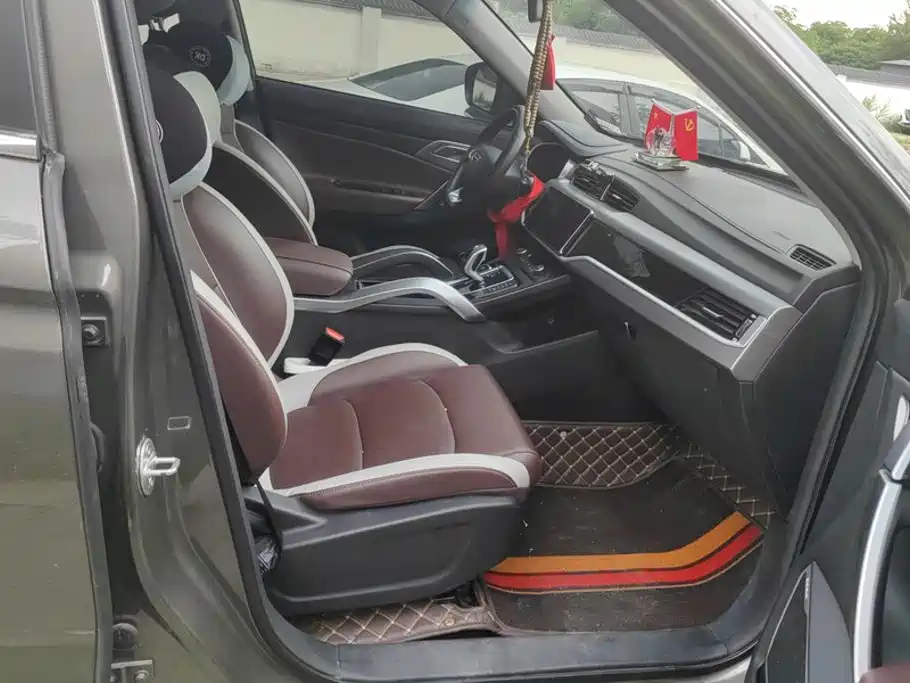 Geely Boyue — миниатюра 8