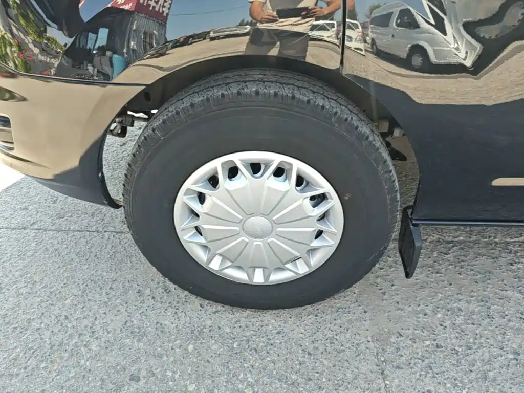 Ford Transit — миниатюра 23