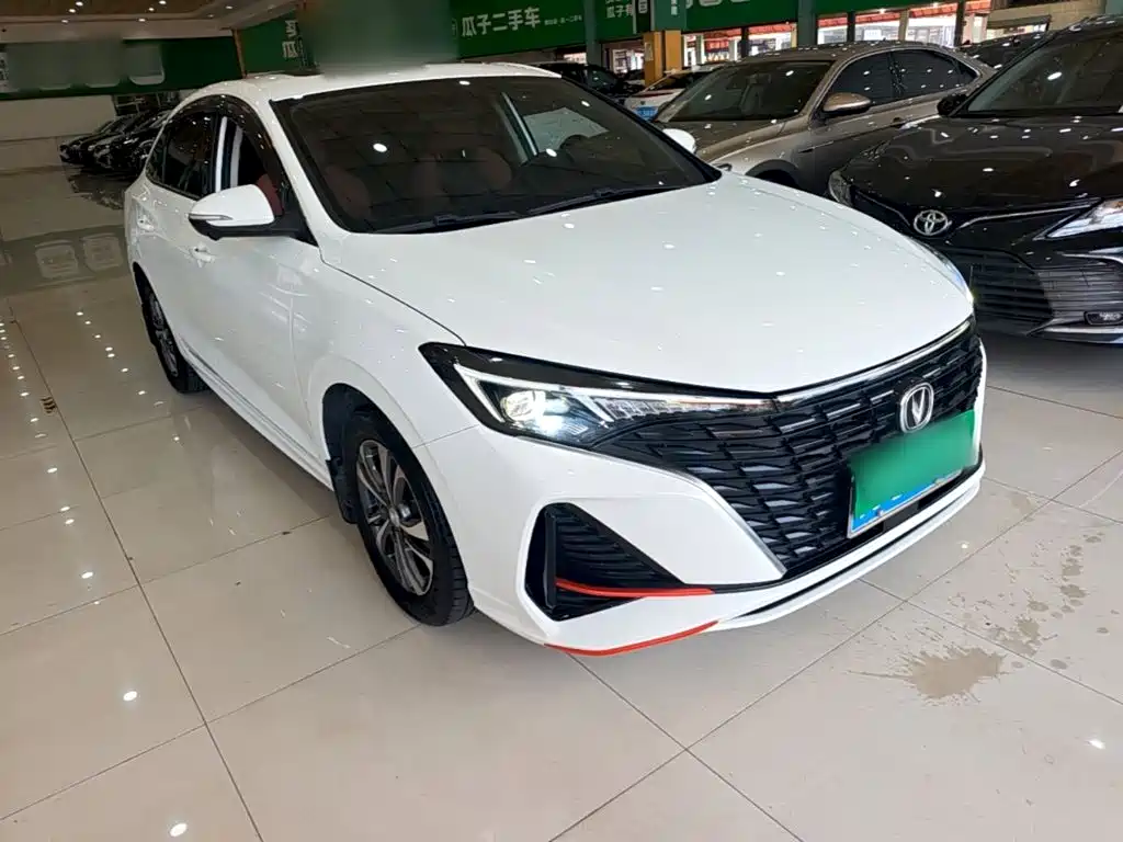 Changan Eado — миниатюра 4