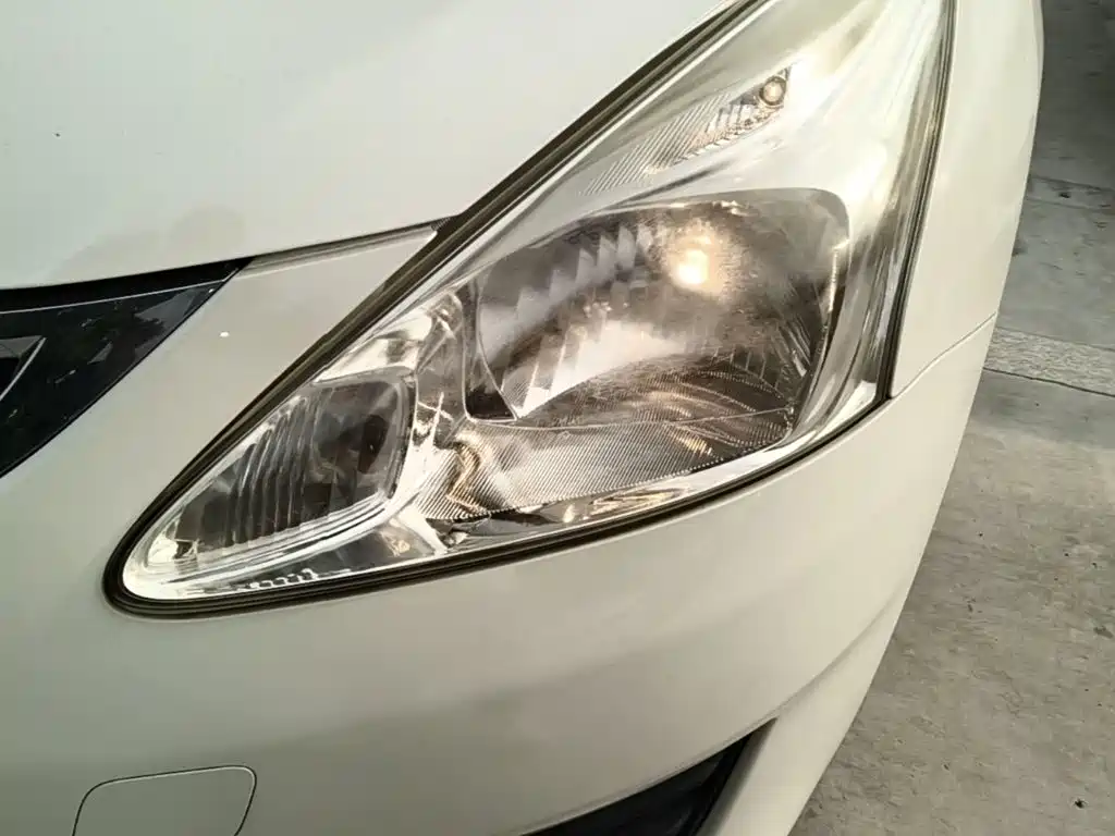 Nissan Tiida — миниатюра 24