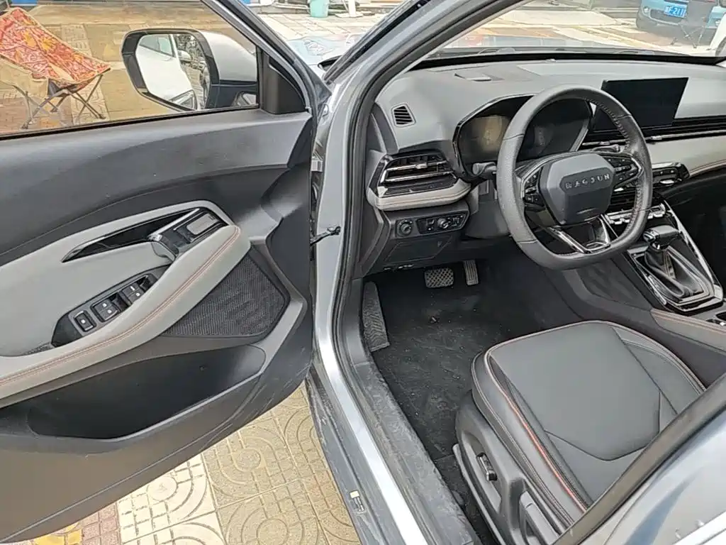Baojun RS-3 — миниатюра 16