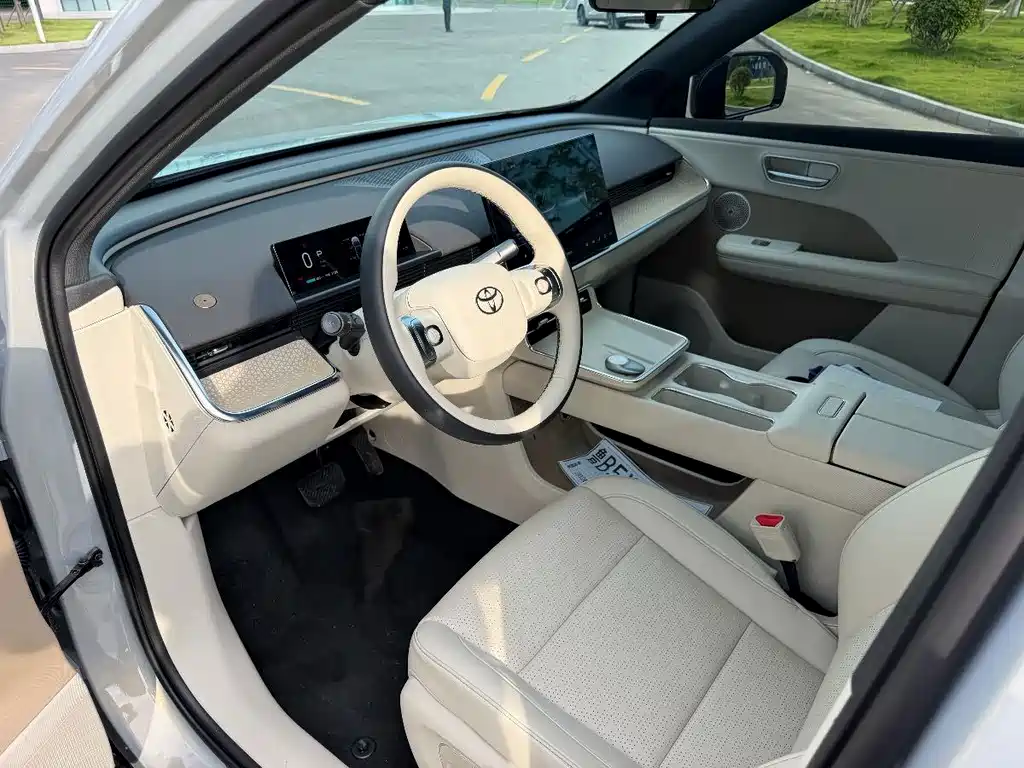 Toyota bZ3X — миниатюра 7