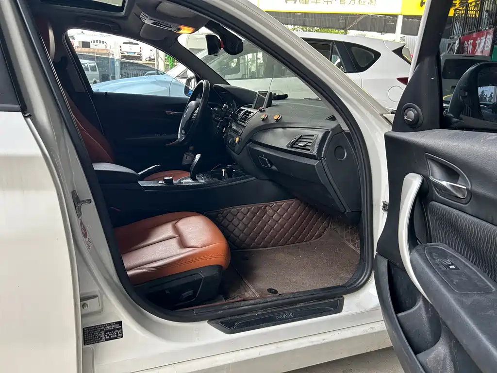 BMW 1 Series (Import) — миниатюра 10