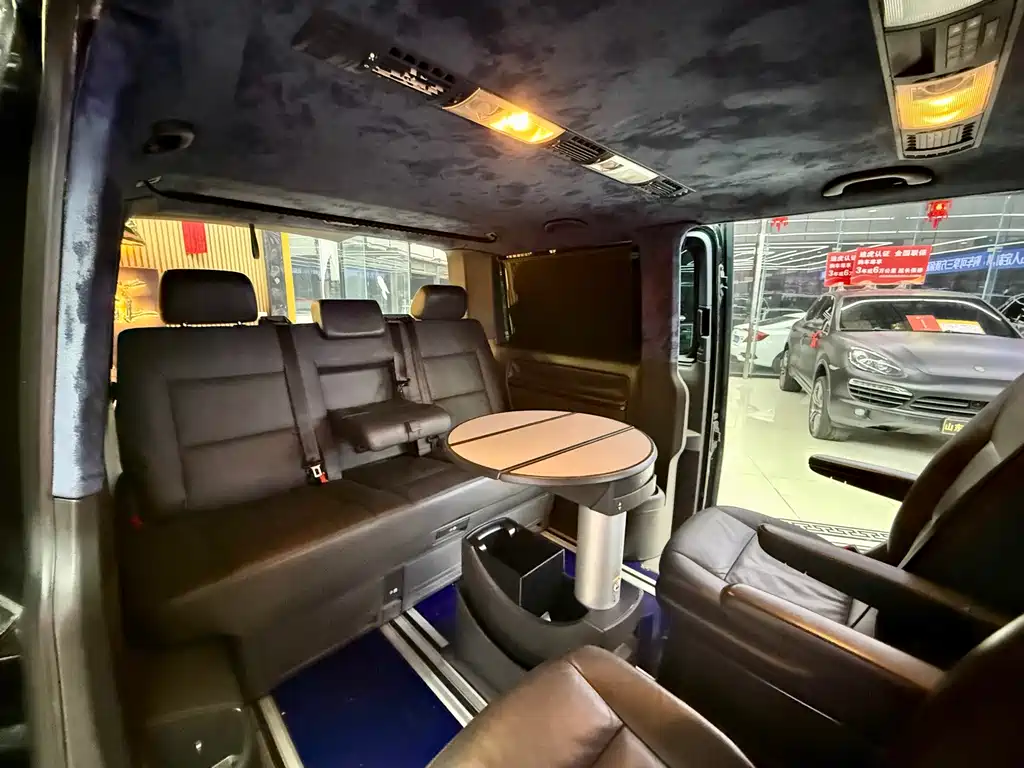 Volkswagen Multivan — миниатюра 13