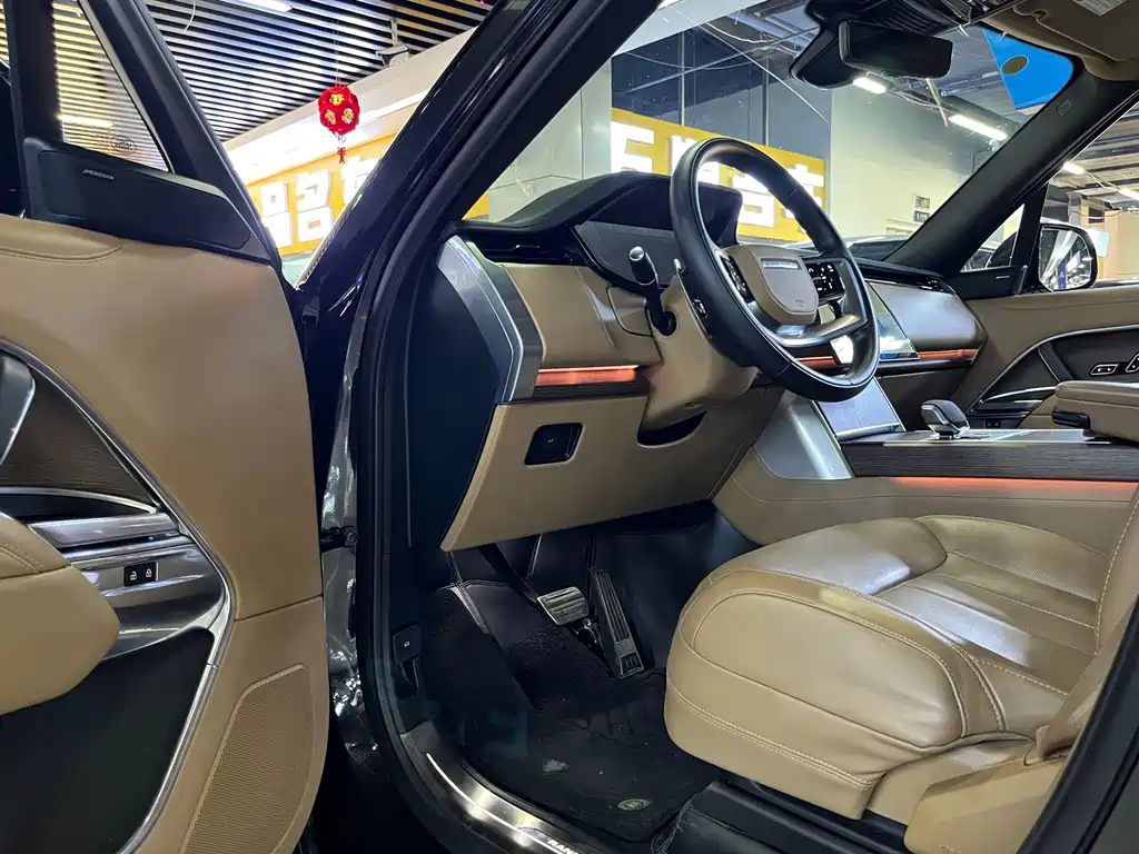 Land Rover Range Rover — миниатюра 5