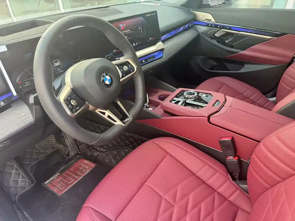 BMW 5 Series — миниатюра 9