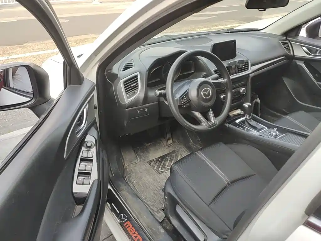 Mazda 3 Axela — миниатюра 16
