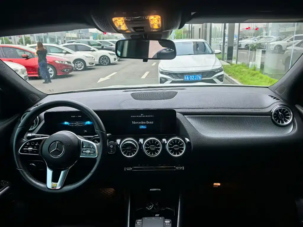 Mercedes-Benz GLA — миниатюра 8