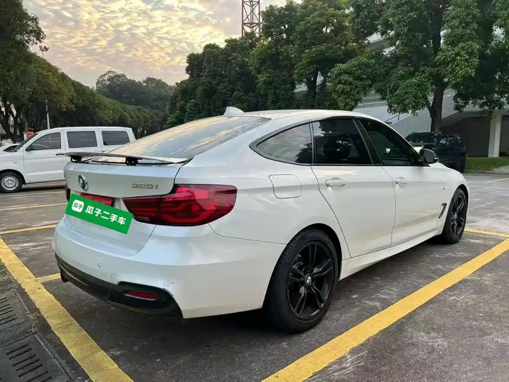BMW 3 Series GT — миниатюра 7