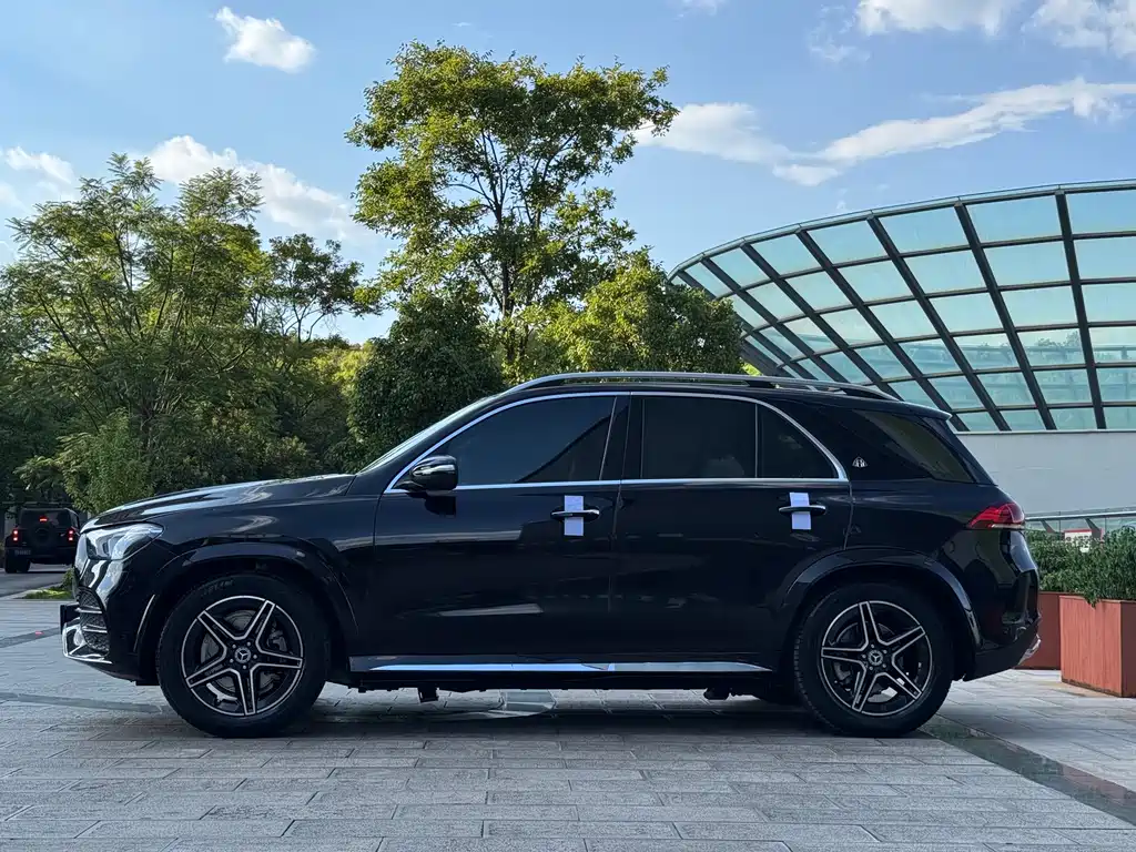 Mercedes-Benz GLE (Import) — миниатюра 5