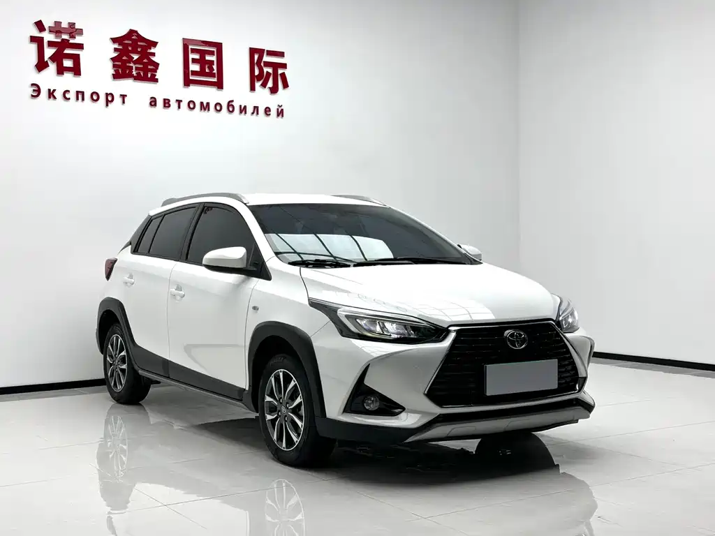 Toyota Yaris L — миниатюра 3