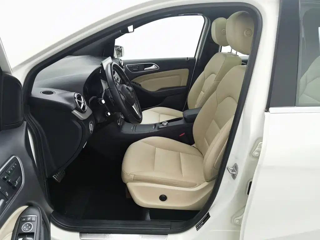 Mercedes-Benz B-Class — миниатюра 10