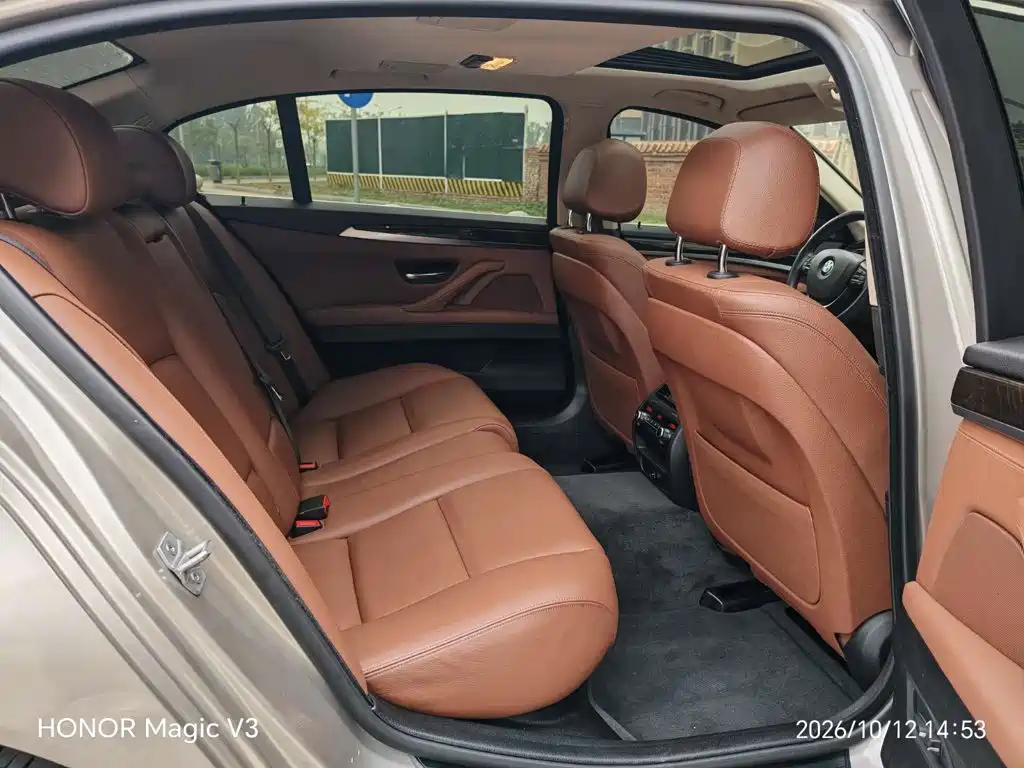 BMW 5 Series — миниатюра 16